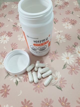 프리마인 성큼다가온 봄, 이너뷰티를 챙겨야 피부도 화사하게, 컨디션도 활기차게. 흡수율을 높인 고효율 비타민. — 5점을 준 리뷰어가 2023년 2월 올린 사용 사진