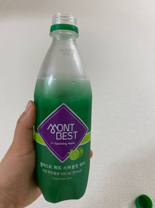 몽베스트 Montbest with Sparkling water Lime20병 — 5점을 준 리뷰어가 2022년 6월 올린 사용 사진
