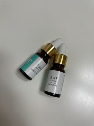 랑팡 EGF+FGF 10ppm 리포좀 앰플 원액 10ml — 5점을 준 리뷰어가 2021년 10월 올린 사용 사진