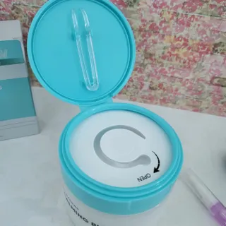 리더스코스메틱 리더스 카밍 바이오틱스 퀵 수딩 패드 — 5점을 준 리뷰어가 2022년 7월 올린 사용 사진