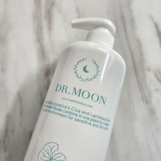 [닥터문] 센텔라 시카케어 화이트머스크 바디워시 1000ml — 5점을 준 리뷰어가 2023년 7월 올린 사용 사진