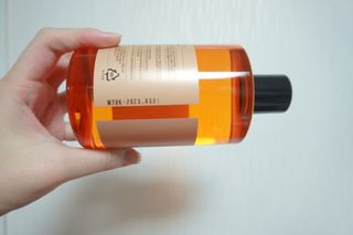 아소윤 건조하고 지친 피부에 힐링을 기분좋은 향기 스파맨션 바디오일 마사지오일 5종 중 1개 랜덤발송-2 — 5점을 준 리뷰어가 2021년 10월 올린 사용 사진