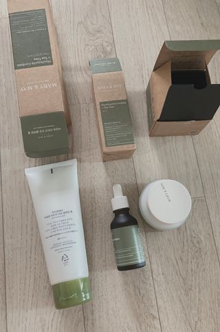 마리엔메이 센서티브 수딩 젤 크림 + 어성초 티트리 추출물 세럼 + 어성초 티트리 모공 클렌징 폼 — 5점을 준 리뷰어가 2021년 8월 올린 사용 사진