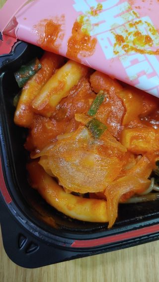 한성기업 무볼레 닭떡볶이+해물떡볶이 2종 세트 — 4.5점을 준 리뷰어가 2021년 10월 올린 사용 사진