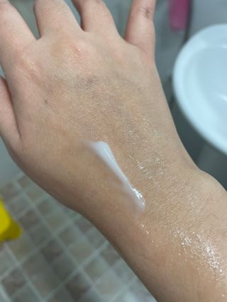 아소윤 건조하고 지친 피부에 힐링을 기분좋은 향기 스파맨션 바디로션 5종 택1 — 4점을 준 리뷰어가 2021년 11월 올린 사용 사진