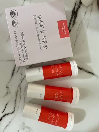 [슬림드랍 석류맛] 건기식 다이어트 보조제 겸 비타민 — 5점을 준 리뷰어가 2022년 1월 올린 사용 사진