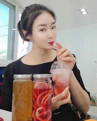 공간알파 시그니처 엘더플라워코디얼 + 핑크레몬청 2종 세트 — 5점을 준 리뷰어가 2021년 12월 올린 사용 사진