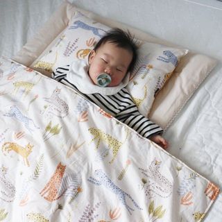 파르페 사파리 낮잠이불토퍼가방세트-네이비,엘로우 2컬러/데이지 낮잠이불토퍼가방세트 3종 중 택1 — 5점을 준 리뷰어가 2022년 1월 올린 사용 사진