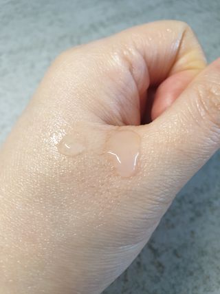 산다화 더블 이펙트 안티 링클 세럼 50ml — 5점을 준 리뷰어가 2023년 1월 올린 사용 사진