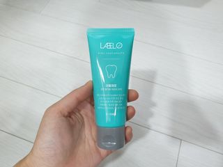 치과에서 쓰는 치약 _ 라벨제로 저불소 꼬마, 키즈, 유아, 베이비, 주니어 안전한 어린이치약 — 4점을 준 리뷰어가 2022년 10월 올린 사용 사진