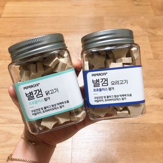 페페로니 자기전에 먹는 저알러지 껌 세트 치킨+오리 — 4.5점을 준 리뷰어가 2021년 7월 올린 사용 사진