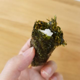 [해림맛김] 들기름에 구운 바삭바삭 김 4종 세트 + 1종 랜덤발송 총5개입 — 5점을 준 리뷰어가 2021년 2월 올린 사용 사진