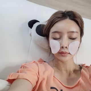 커스토젠 아크슈터 마이크로바이옴 토너패드 파우치타입 이중패드 1박스(50매) — 5점을 준 리뷰어가 2022년 7월 올린 사용 사진