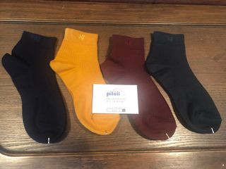 [사이즈가 있는 양말 필로이] 남/여 골지 발목 양말 4족 세트 남【S, M, L, XL】여【S, M, L】_컬러 랜덤 — 5점을 준 리뷰어가 2022년 6월 올린 사용 사진