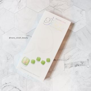 데싱디바 글레이즈 젤네일 별빛유리네일 6종_랜덤발송 — 4점을 준 리뷰어가 2021년 8월 올린 사용 사진