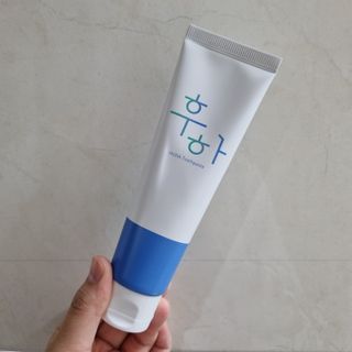 [심폐소생소] 무불소 임산부 천연 치약 — 5점을 준 리뷰어가 2021년 10월 올린 사용 사진