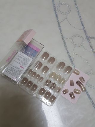 데싱디바 매직프레스 가을신상 숏 스퀘어_3종 중 택1 — 5점을 준 리뷰어가 2021년 9월 올린 사용 사진