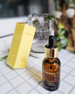 스킨큐어 산다화 비타민c 화이트닝 에센스 30ml — 4.5점을 준 리뷰어가 2023년 12월 올린 사용 사진