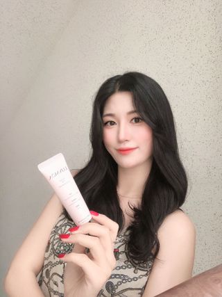 러브모아 향수 고체향수 승무원 고체향수 바르는 향수 니치향수 도손 우드세이지 앤 씨솔트 — 5점을 준 리뷰어가 2022년 12월 올린 사용 사진