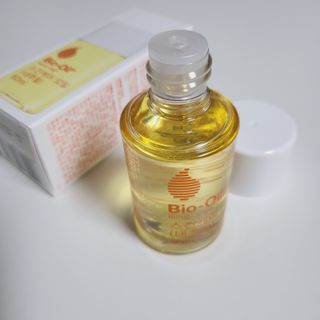바이오오일 [바이오-오일] 스킨케어 오일 내추럴 60ml — 5점을 준 리뷰어가 2021년 12월 올린 사용 사진