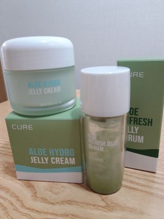 김정문알로에 큐어 큐어 알로에 리프레쉬 젤리 세럼, 큐어 알로에 하이드로 젤리 크림 — 5점을 준 리뷰어가 2021년 3월 올린 사용 사진