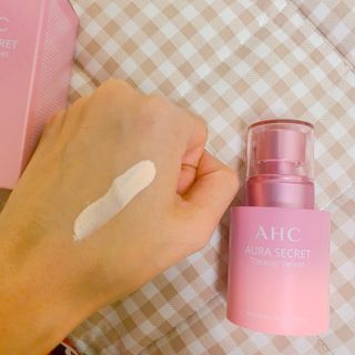 AHC 아우라 시크릿 톤업 벨벳 — 5점을 준 리뷰어가 2021년 5월 올린 사용 사진