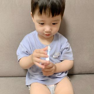 [오라덴스] 99.9 항균 칫솔모_키즈 진동칫솔 2,3단계 중 택 1 — 3.5점을 준 리뷰어가 2021년 7월 올린 사용 사진