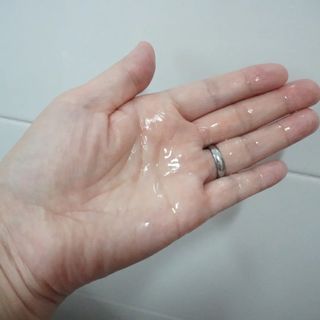 스킨1004 [SKIN1004] 마다가스카르 센텔라 라이트 클렌징 오일 200ml — 5점을 준 리뷰어가 2024년 8월 올린 사용 사진