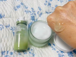 김정문알로에 큐어 큐어 알로에 리프레쉬 젤리 세럼, 큐어 알로에 하이드로 젤리 크림 — 5점을 준 리뷰어가 2021년 3월 올린 사용 사진