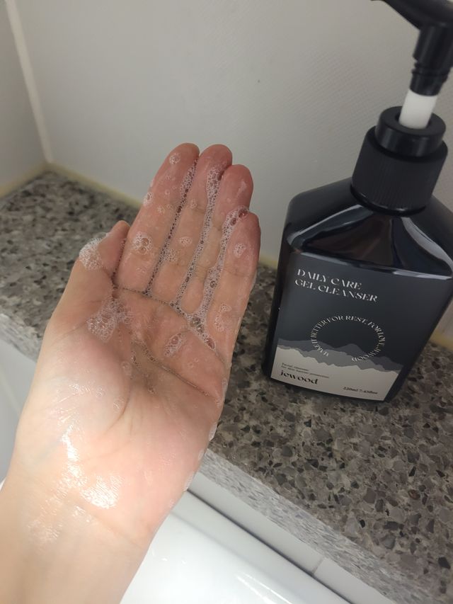 [쥬드] 데일리 케어 젤 클렌저 리뷰 사진