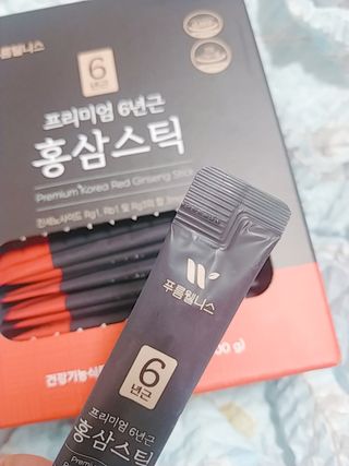[푸름웰니스] 프리미엄 6년근 홍삼스틱 3mg x 100포 — 5점을 준 리뷰어가 2022년 3월 올린 사용 사진