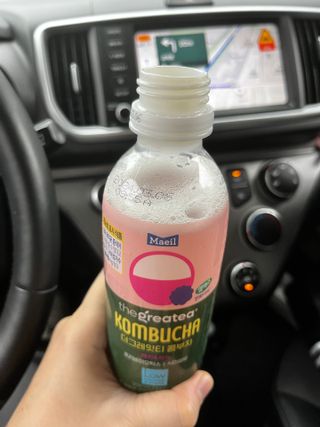 더그레잇티 콤부차 [매일유업] 더그레잇티 44kcal 콤부차 300ml *12개입 (오리지널 6개+베리리치 6개) — 4.5점을 준 리뷰어가 2023년 7월 올린 사용 사진