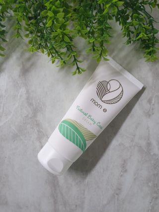mom e 맘이 내추럴 베이비 케어 크림+바디오일 — 5점을 준 리뷰어가 2021년 1월 올린 사용 사진