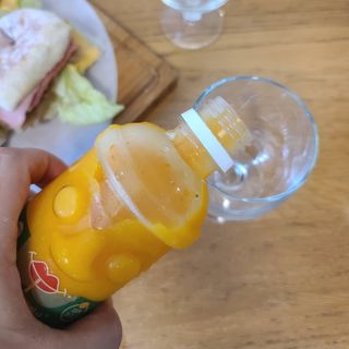 탐라원 제주의 맛, 몬딱주스 4종세트 - 한라봉몬딱주스, 천혜향몬딱주스, 청귤에이드, 당근몬딱주스 — 4.5점을 준 리뷰어가 2021년 8월 올린 사용 사진