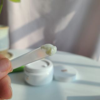 아이코이 디펜더 미백 크림 수분 기미잡티 수부지 색소침착 — 5점을 준 리뷰어가 2022년 12월 올린 사용 사진