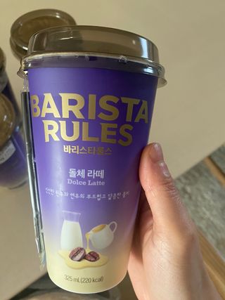 바리스타룰스 돌체 라떼 — 4.5점을 준 리뷰어가 2023년 4월 올린 사용 사진