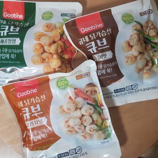 굽네몰 굽네 닭가슴살 큐브 3종 9팩 — 3.5점을 준 리뷰어가 2021년 11월 올린 사용 사진