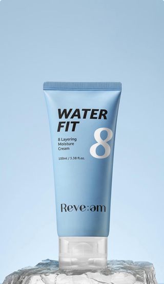 나우 [리브엠]피부 속부터 겹겹이, 촘촘하게! 워터핏8중 수분착붙 크림 — 5점을 준 리뷰어가 2024년 12월 올린 사용 사진