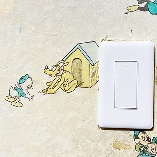 아카라 조명 스위치를 누워서 끄는 방법 (스마트 조명 스위치 2구 + 무선 리모트 스위치 1구 T1, 스마트 허브 E1) — 5점을 준 리뷰어가 2021년 12월 올린 사용 사진