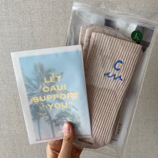 카우아이 필라테스 기어 / 스튜디오 운동을 도와주는 일체형 논슬립 발가락 양말 — 4점을 준 리뷰어가 2021년 3월 올린 사용 사진