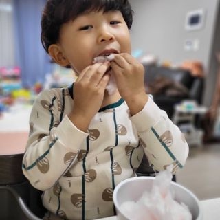 젤리벨리 솜사탕 2종-딸기치즈케이크, 바닐라 — 5점을 준 리뷰어가 2021년 12월 올린 사용 사진