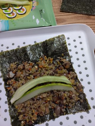 해풀잎 누구나 김밥*1ea [(혼합야채 35g *1ea,  김밥김 (5g, 5ea),  양념간장 (6g, 5ea), 참기름(5g, 2ea)] — 5점을 준 리뷰어가 2022년 7월 올린 사용 사진