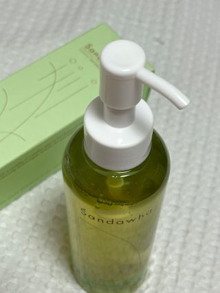 스킨큐어 산다화 순한 클렌징 동백 오일 200ml — 5점을 준 리뷰어가 2023년 4월 올린 사용 사진