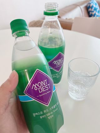 몽베스트 Montbest with Sparkling water Plain 20병 — 5점을 준 리뷰어가 2022년 11월 올린 사용 사진