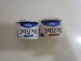매일바이오 그릭요거트 오리지널 플레인 4개, 로스터리 커피믹스 4개 — 4점을 준 리뷰어가 2021년 12월 올린 사용 사진