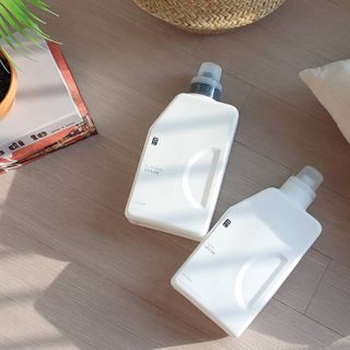 [생활공작소] 섬유유연제 + 세탁세제 1.5L 릴리향 — 5점을 준 리뷰어가 2021년 2월 올린 사용 사진