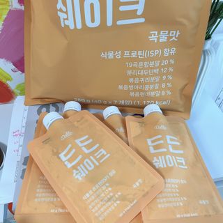 [덜다] 든든 식물성 단백질 쉐이크 40g X 7입 (곡물/딸기) — 5점을 준 리뷰어가 2023년 8월 올린 사용 사진