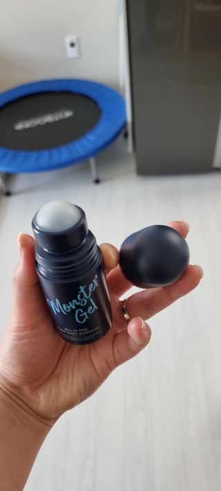 [바록스] 류현진 올인원 바디릴렉싱 몬스터겔 50ml — 5점을 준 리뷰어가 2021년 3월 올린 사용 사진