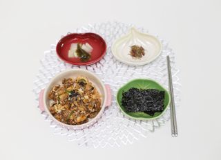 [해림맛김] 들기름에 구운 바삭바삭 김 4종 세트 + 1종 랜덤발송 총5개입 — 5점을 준 리뷰어가 2021년 2월 올린 사용 사진