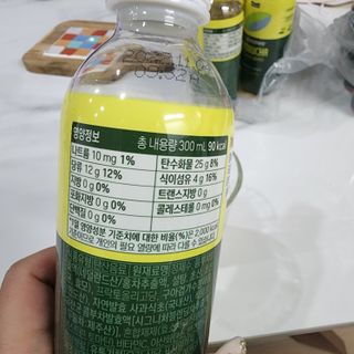 더그레잇티 콤부차 300ml *12개입 (오리지널 6개+베리리치 6개) — 5점을 준 리뷰어가 2022년 6월 올린 사용 사진
